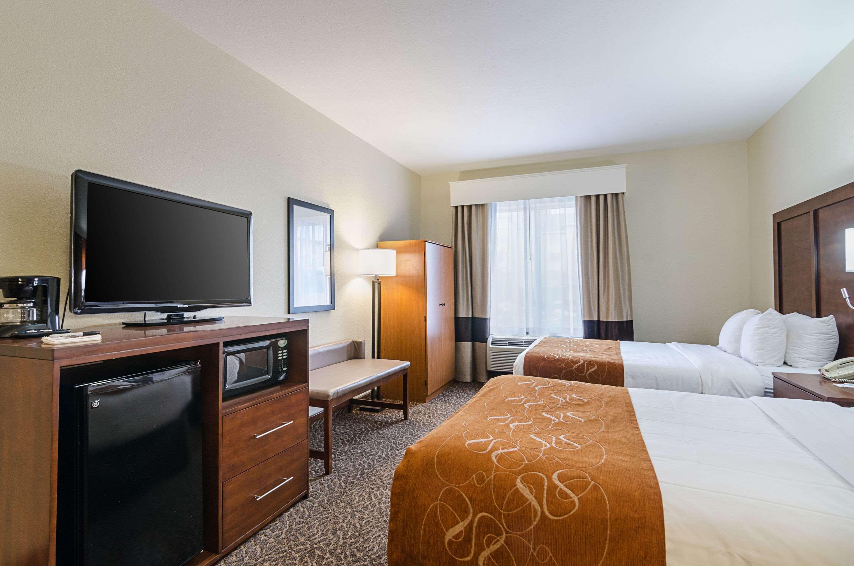 Quality Suites Springdale West I-49 Екстер'єр фото