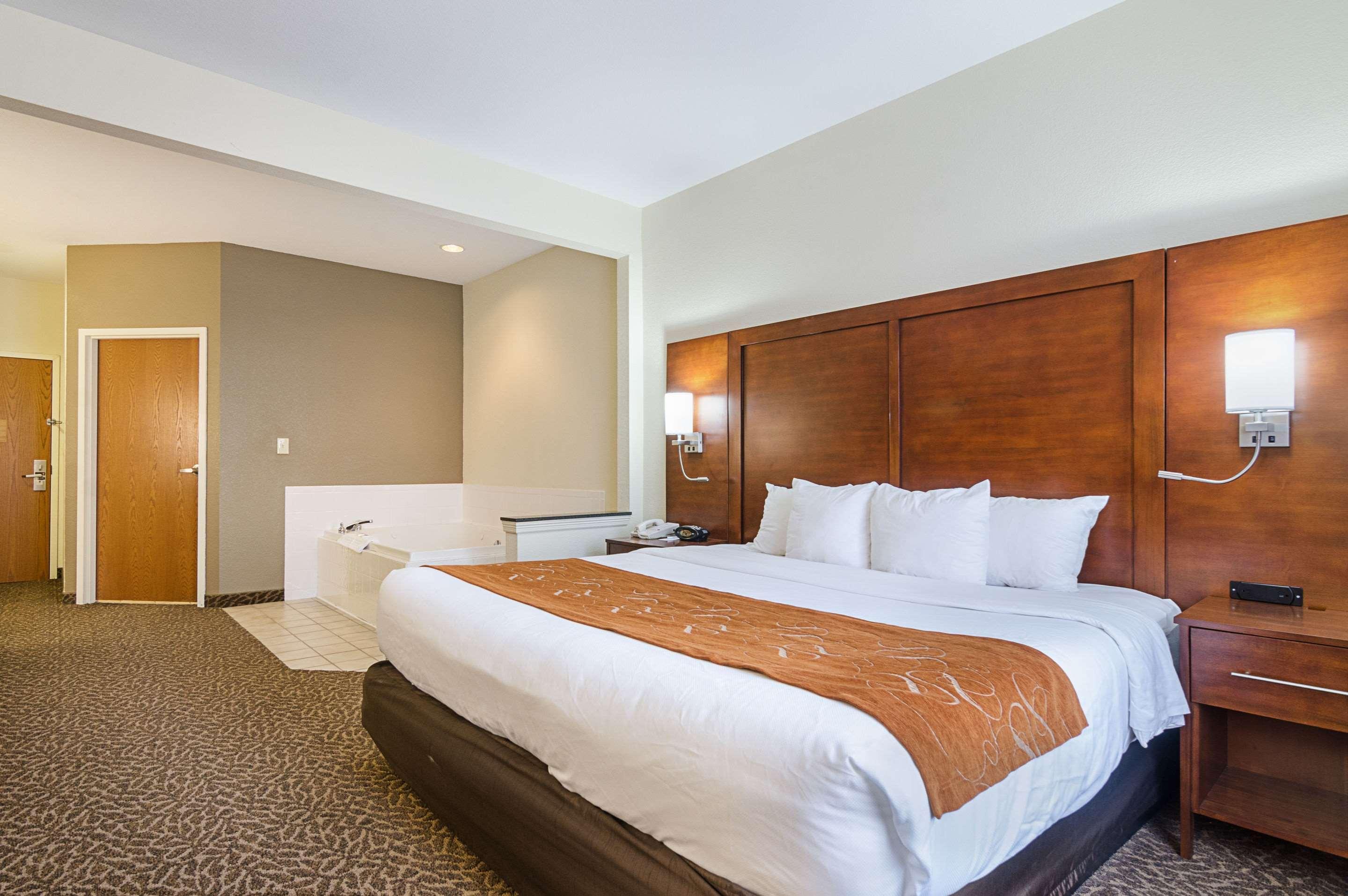 Quality Suites Springdale West I-49 Екстер'єр фото