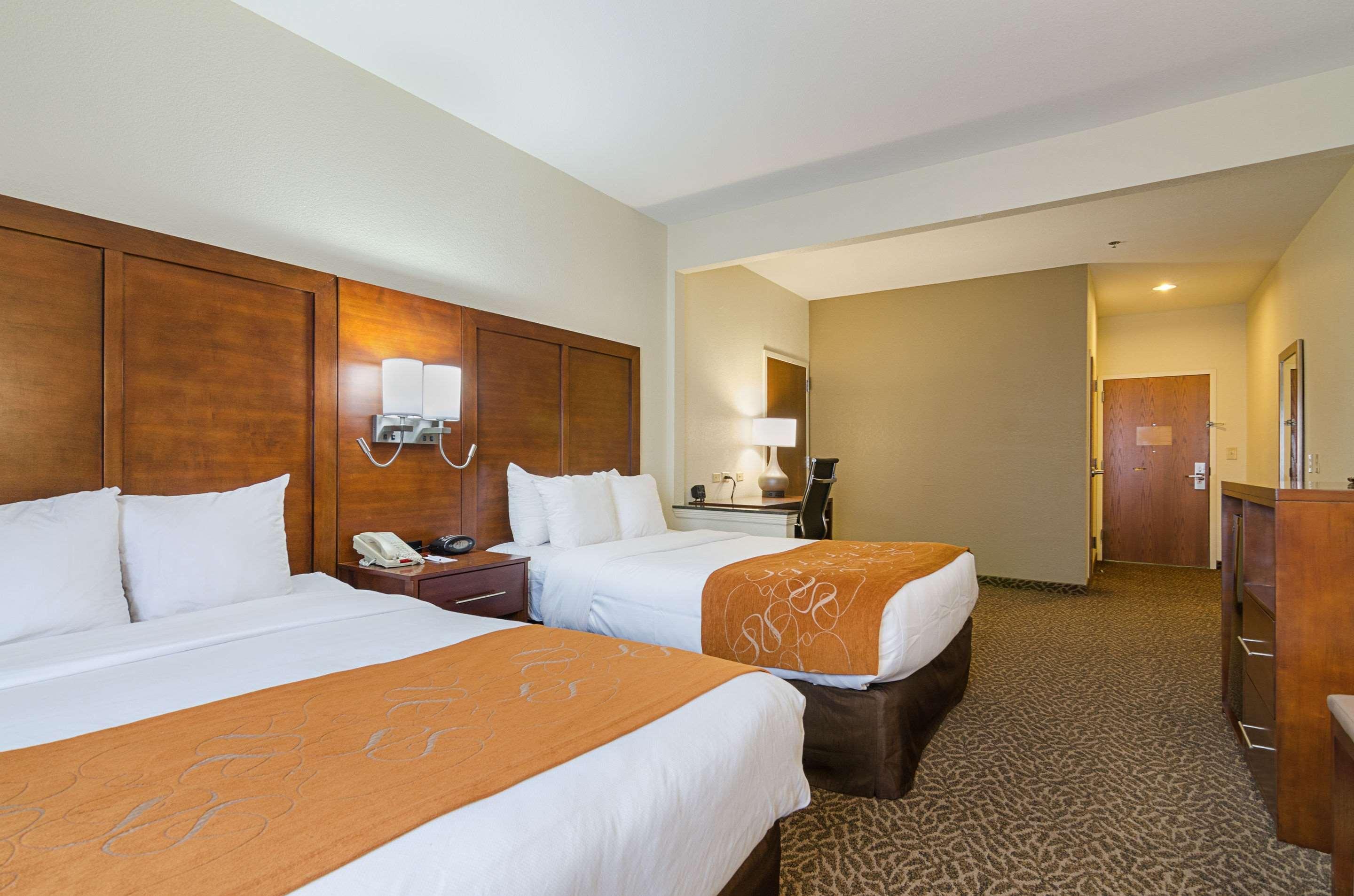 Quality Suites Springdale West I-49 Екстер'єр фото