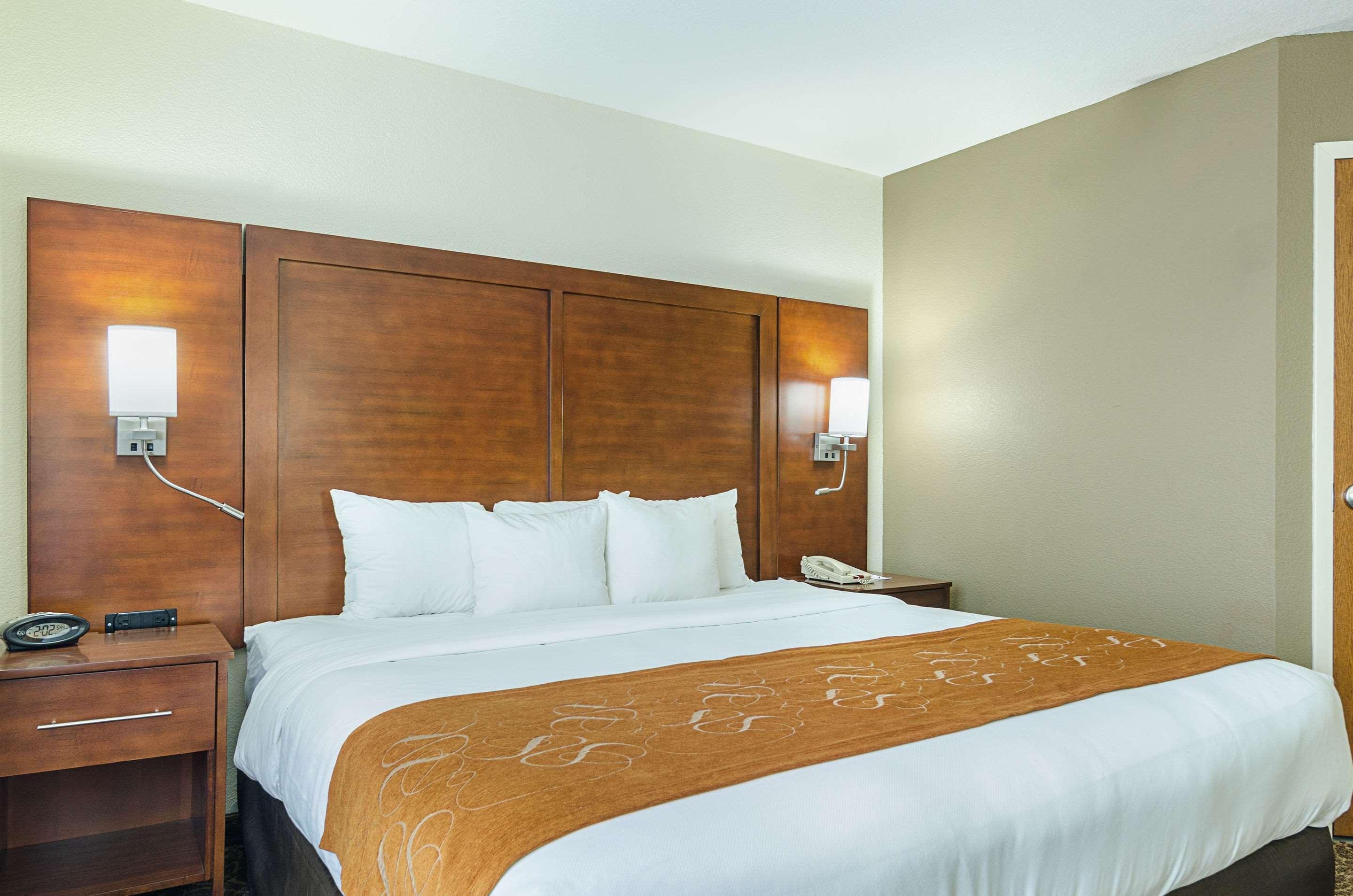 Quality Suites Springdale West I-49 Екстер'єр фото